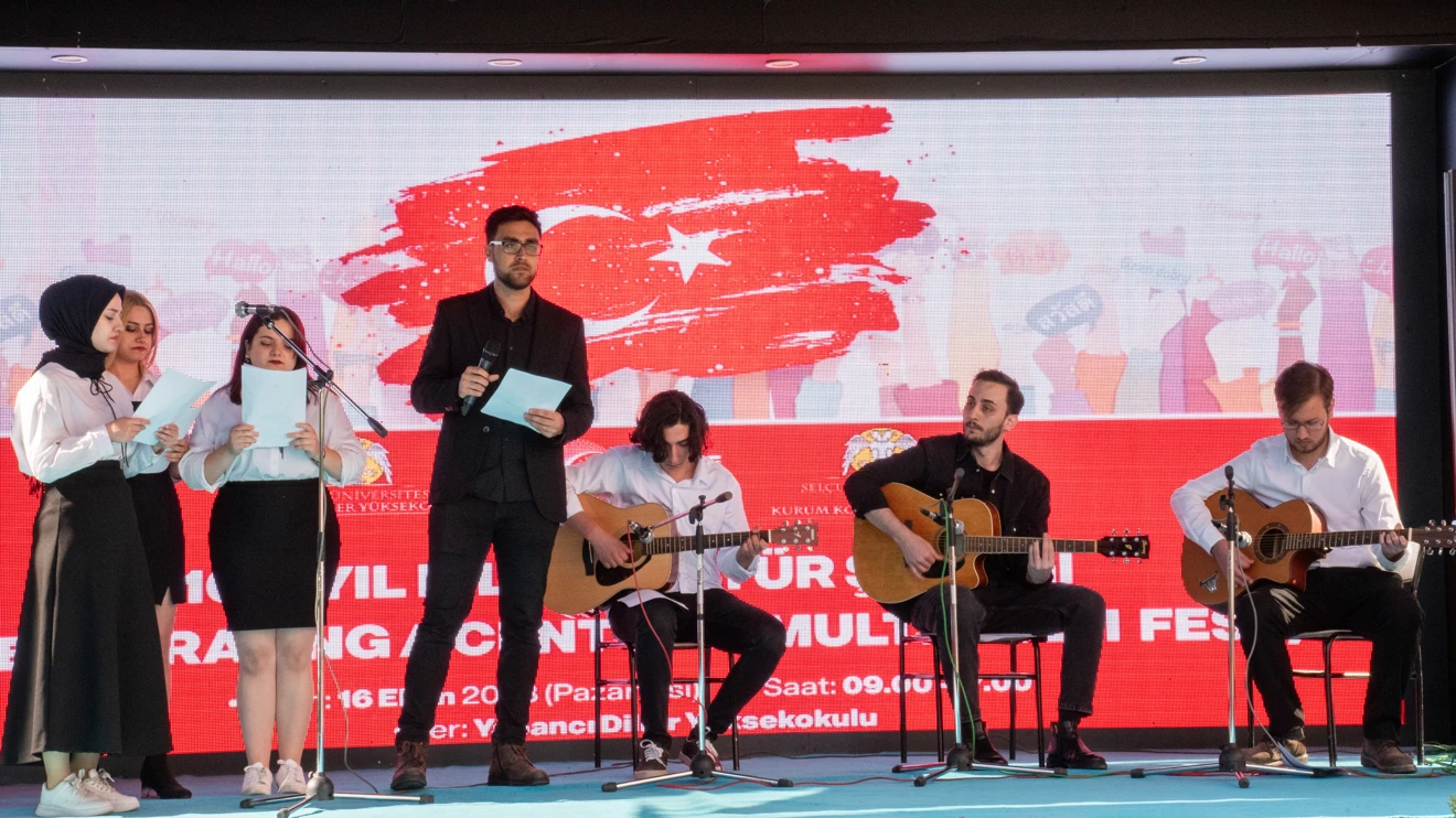 Selçuk Üniversitesinde ‘100. Yıl Dil ve Kültür Şenliği’ gerçekleştirildi 